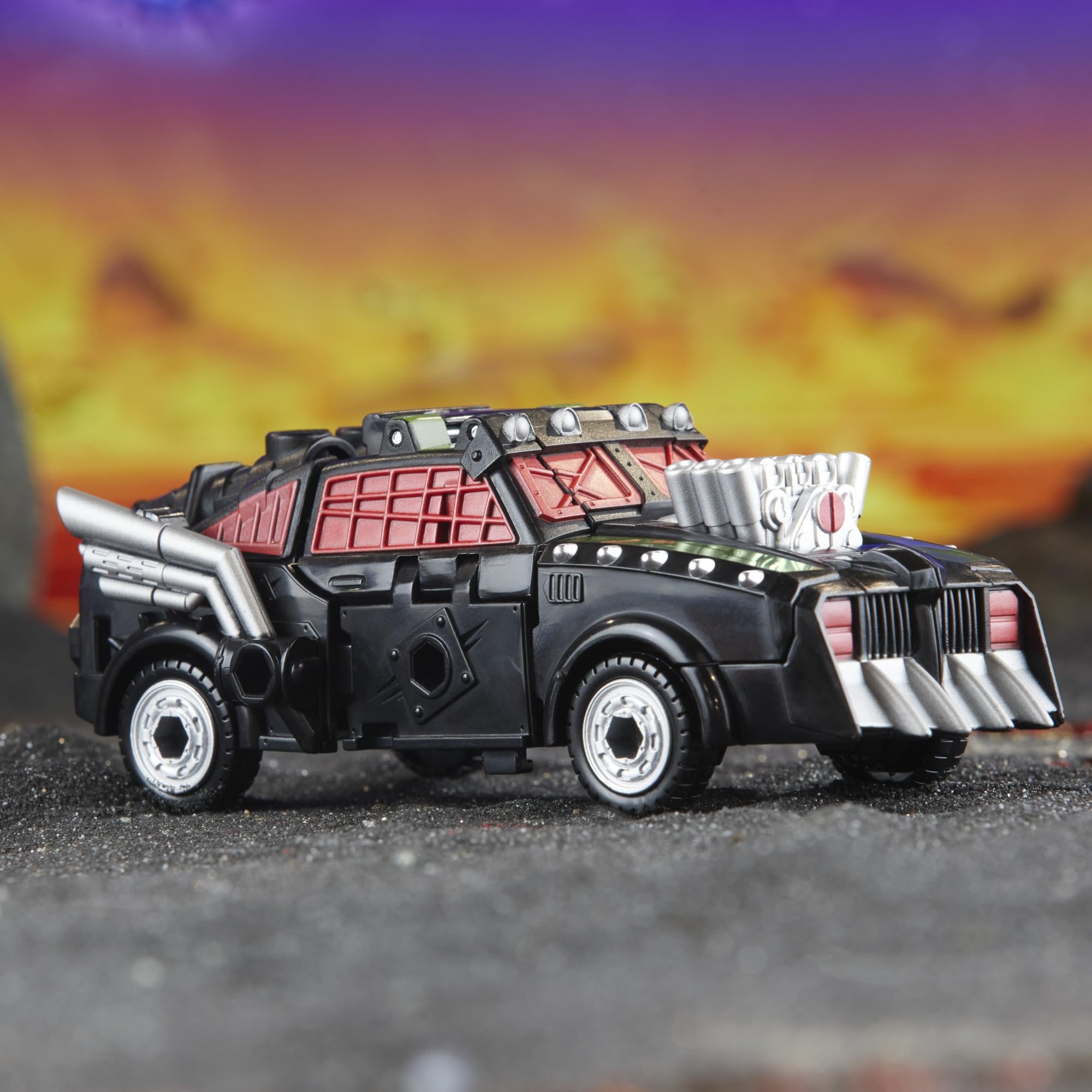 Transformers Generations Star Raider Lockdown offers 17-step conversion for engaging play.