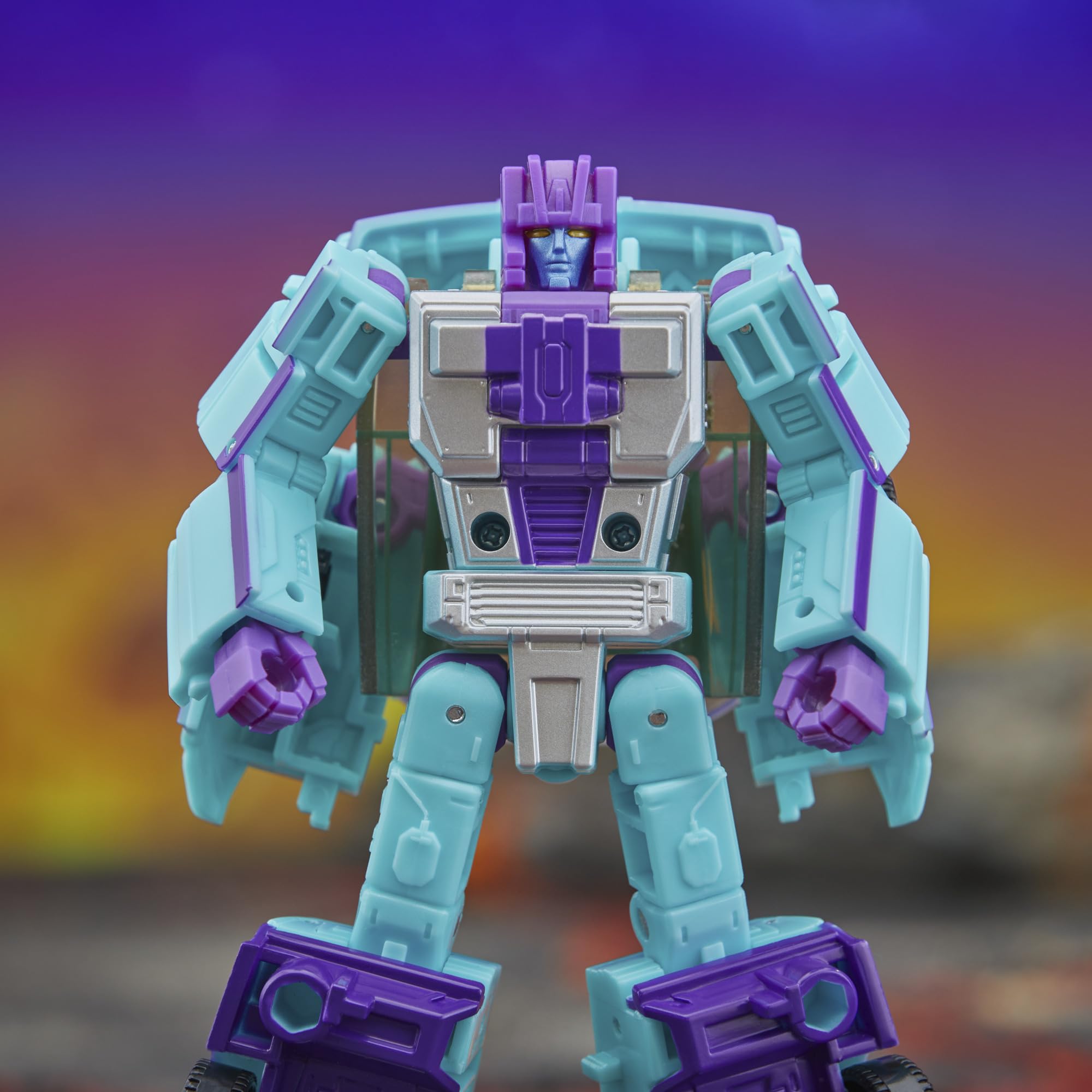 Transformers Legacy Deluxe blaster attachment for both modes