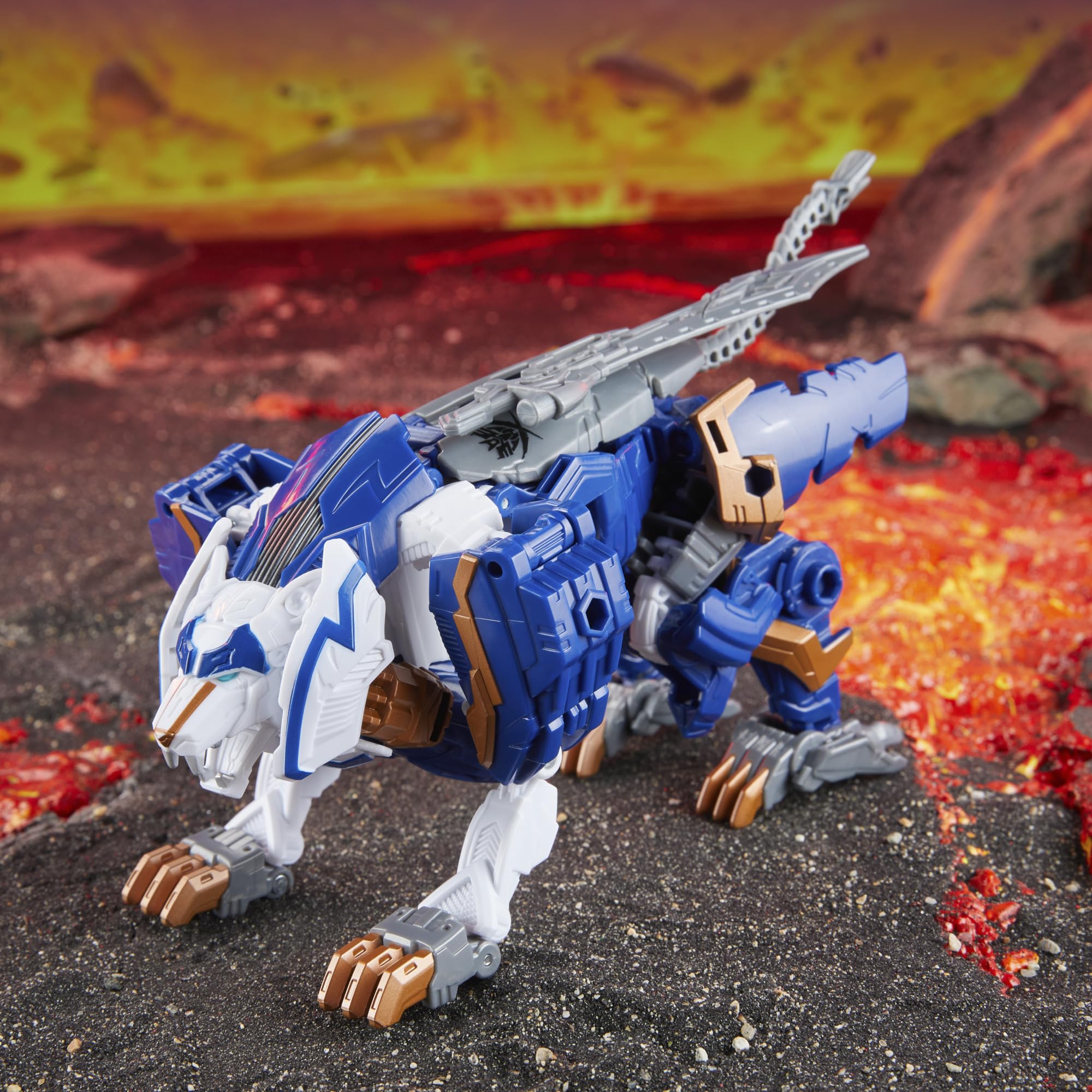 Transformers Legacy United Thundertron articulated arms for dynamic action.