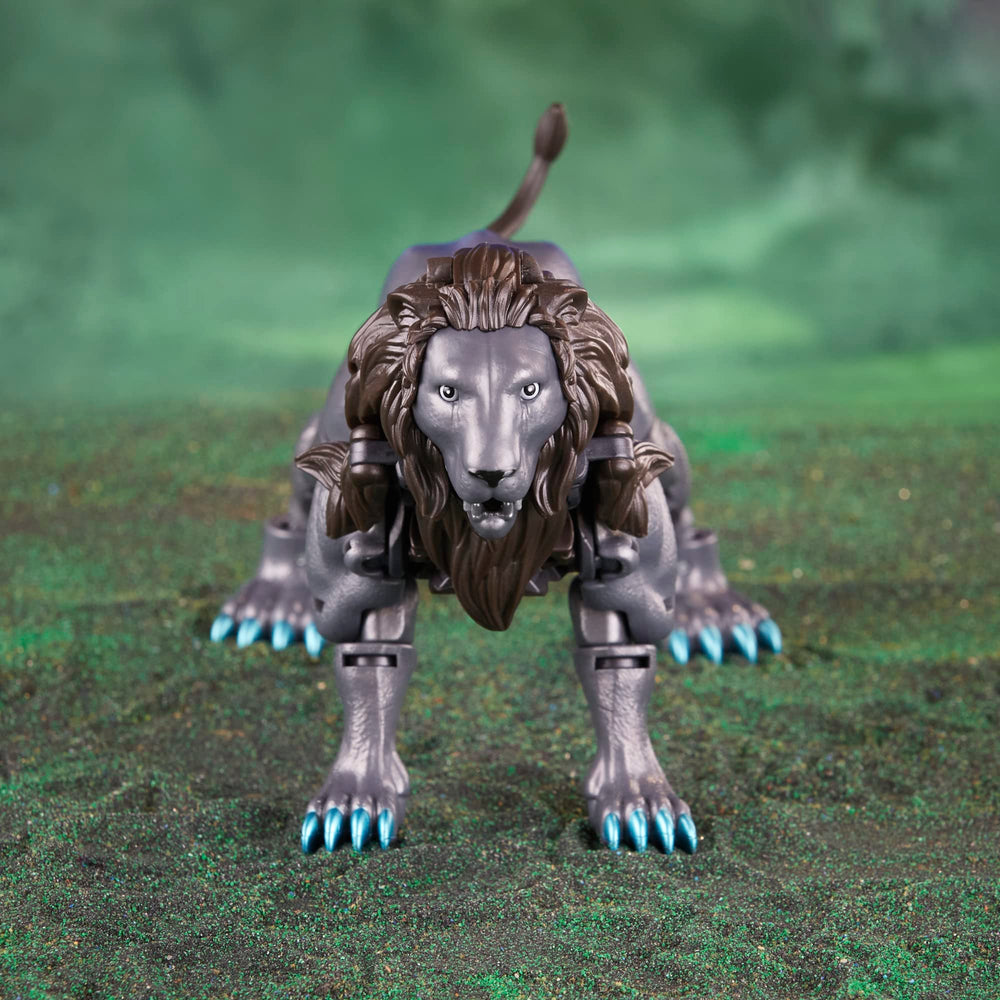 Beast Wars II-inspired design informs Nemesis Leo Prime’s fierce profile.