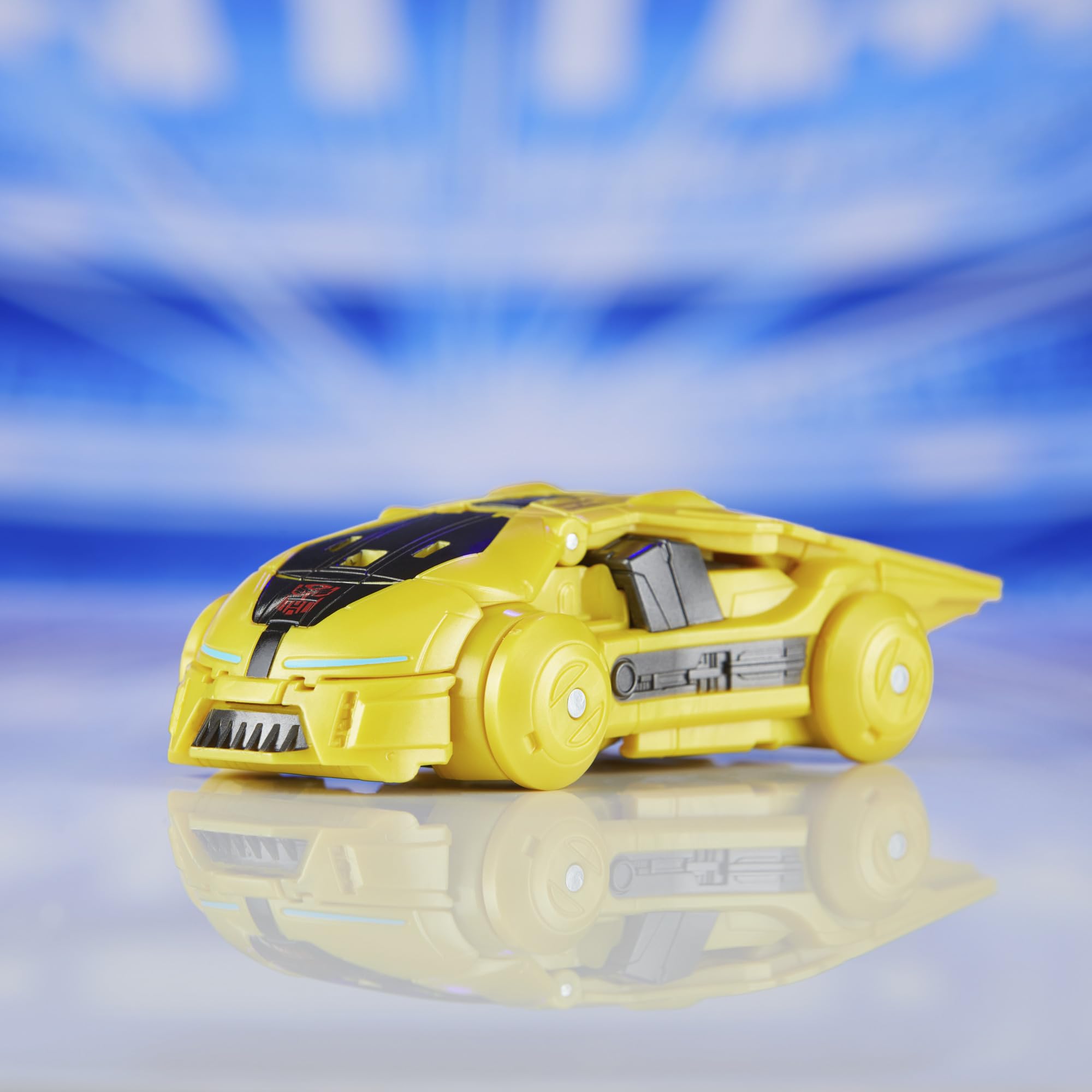 Poseable Bumblebee B-127 figure enables creative action poses.