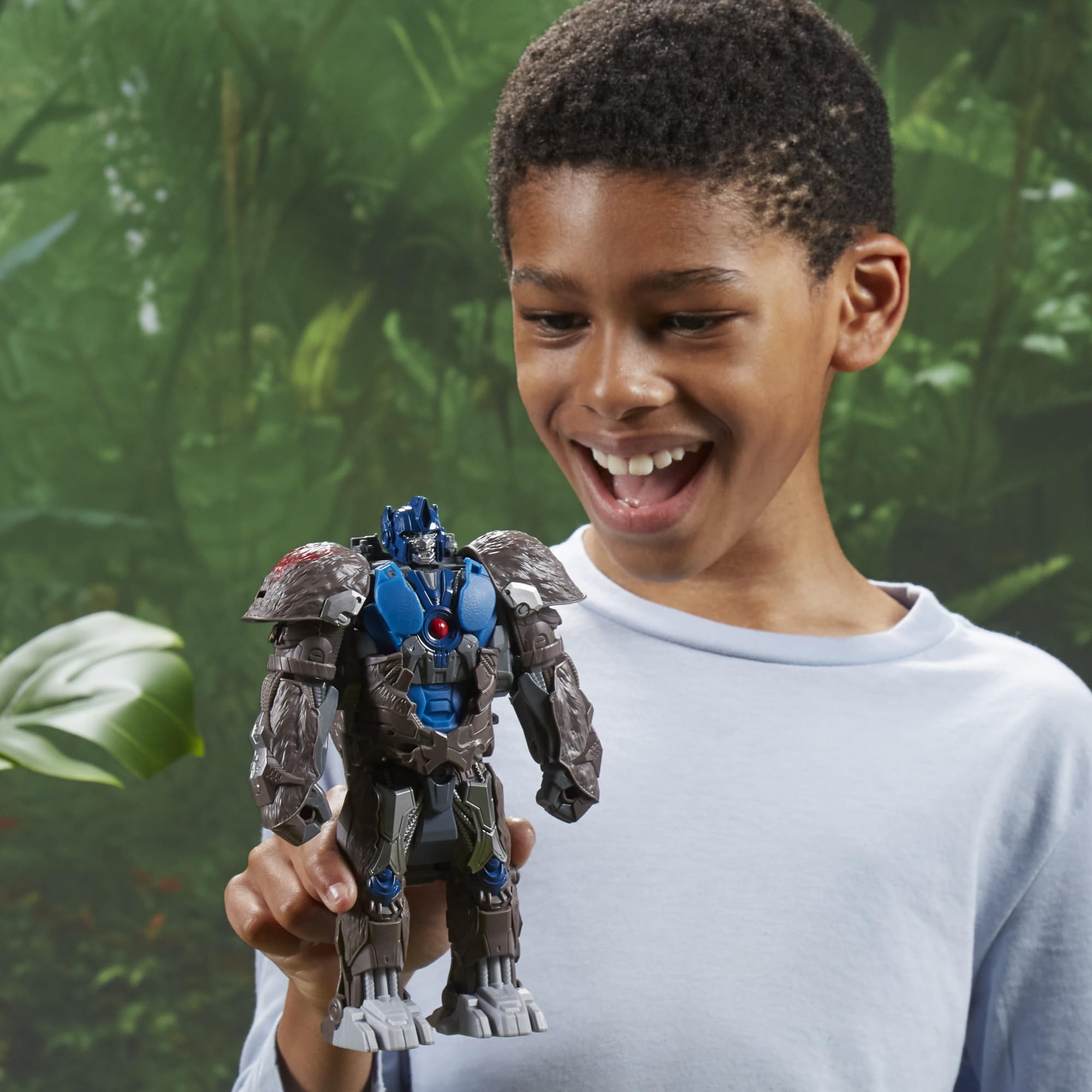 Transformers Rise of the Beasts Optimus Primal transforming with 3-step smash