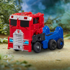 Transformers Rise of the Beasts Lionblade in attack pose with mane lighting