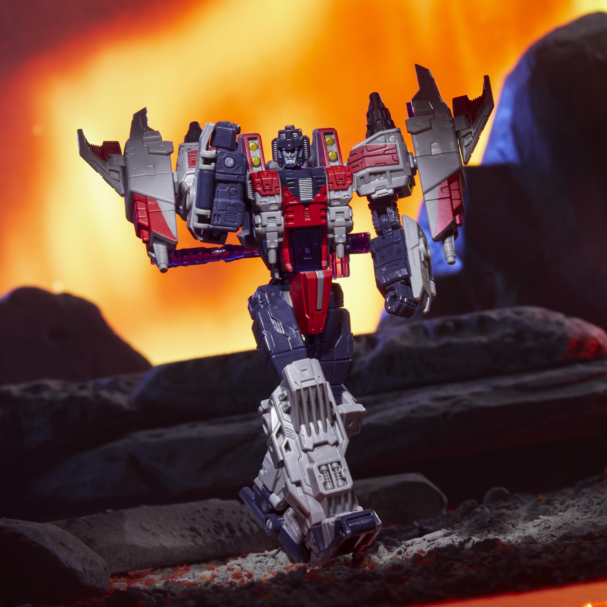 Jet-wing accessories with Vertex blades create dramatic jet mode silhouettes.