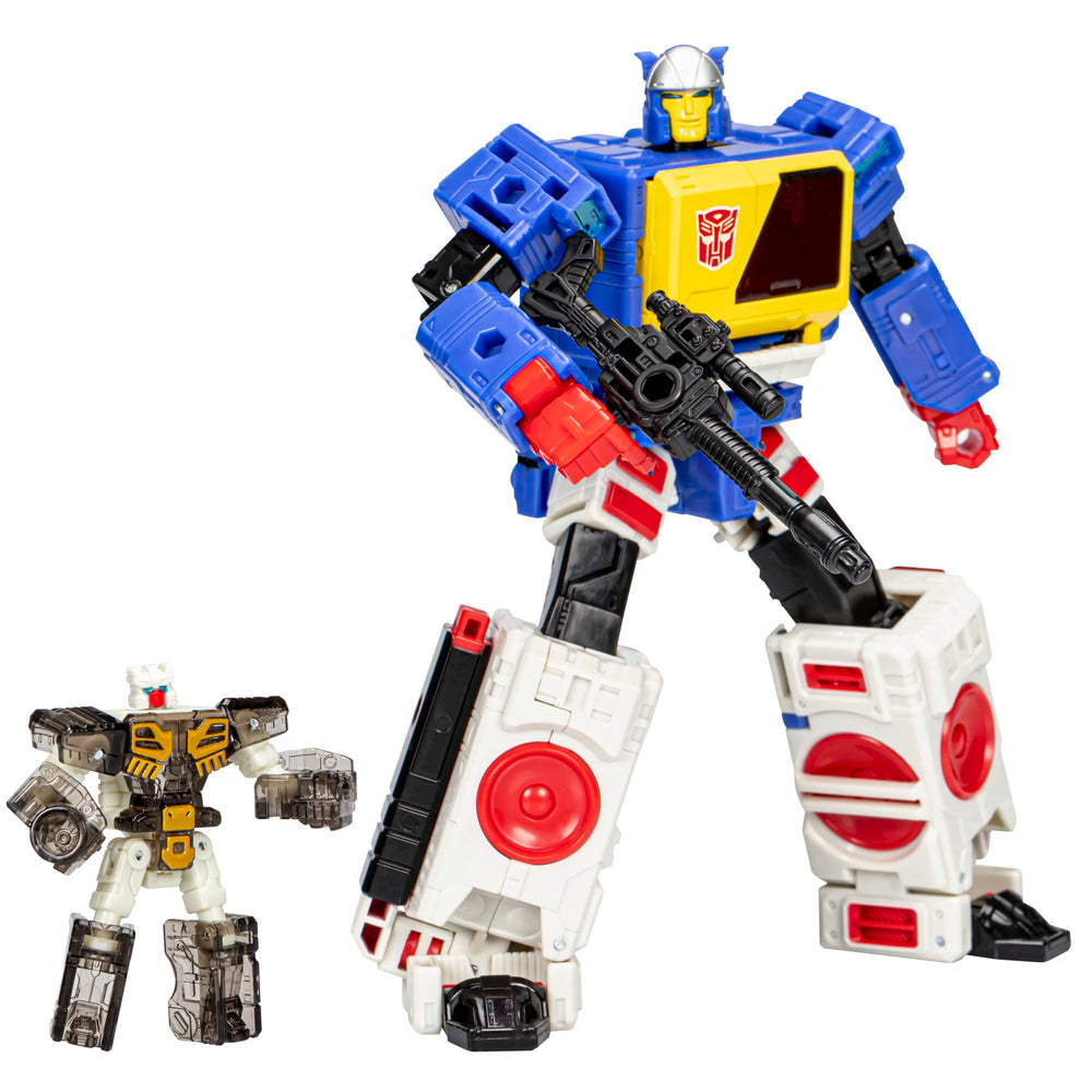 Transformers Twincast robot mode for durable action play and battles