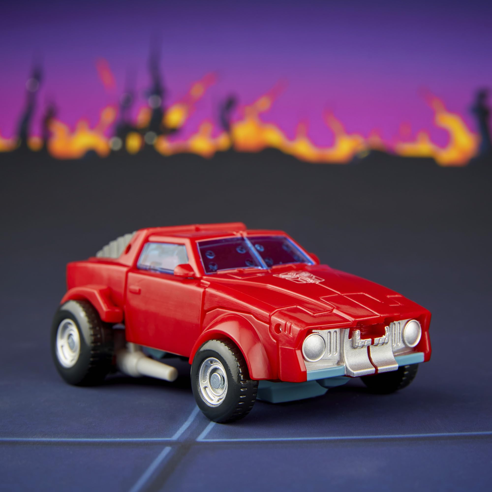 Magnetic blast effect attaches to Windcharger in robot and car forms.