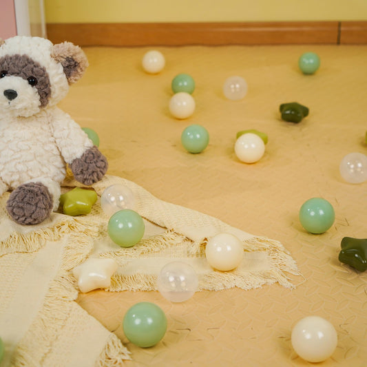TRENDPLAY round ball pit balls green-cream mix ideal for vibrant sensory play.