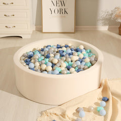 TRENDPLAY Versatile star balls ideal for party decor and play.