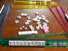 Trendymate three dice and one hundred chips included for quick social sessions.
