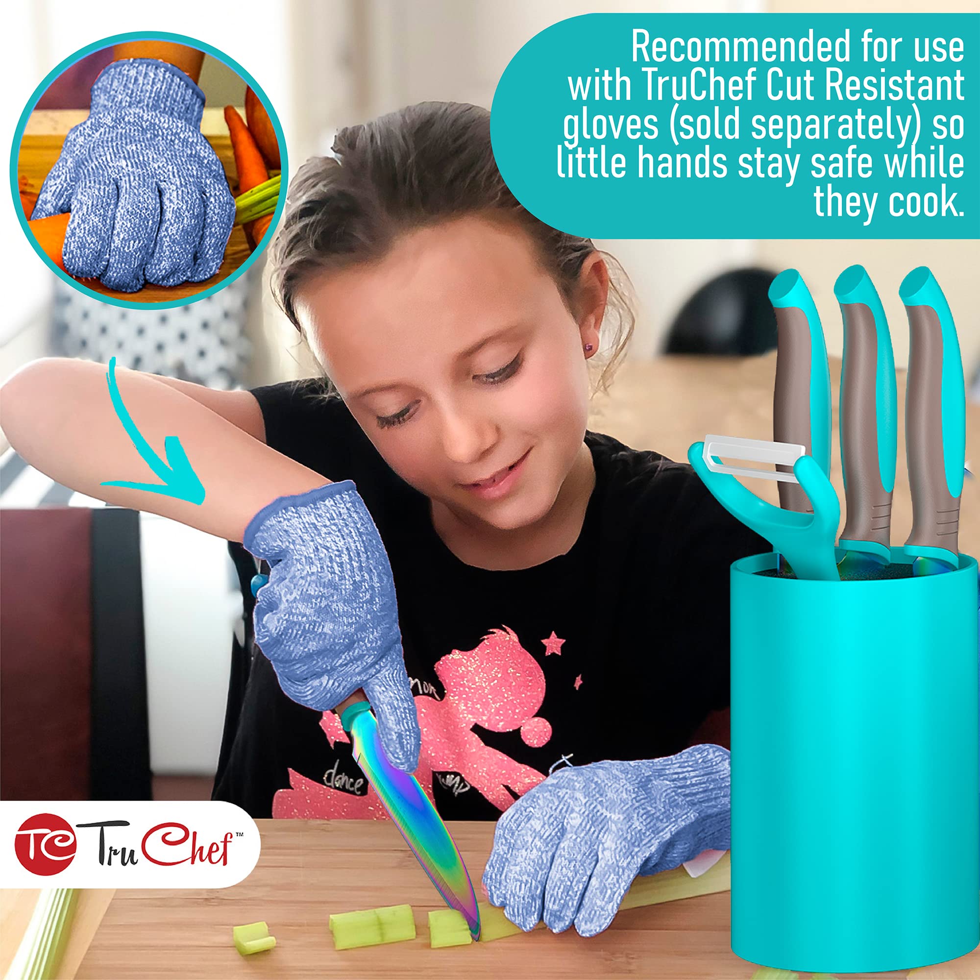 TruChef serrated knife enabling controlled slicing through soft bread
