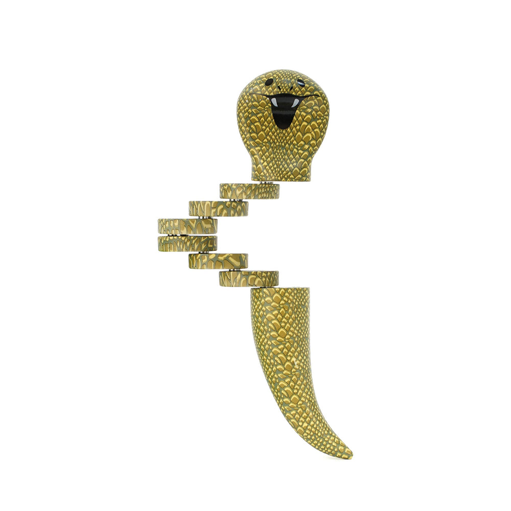 TrueBalance Cobra Version pivot move invites precise finger control and fine motor work.