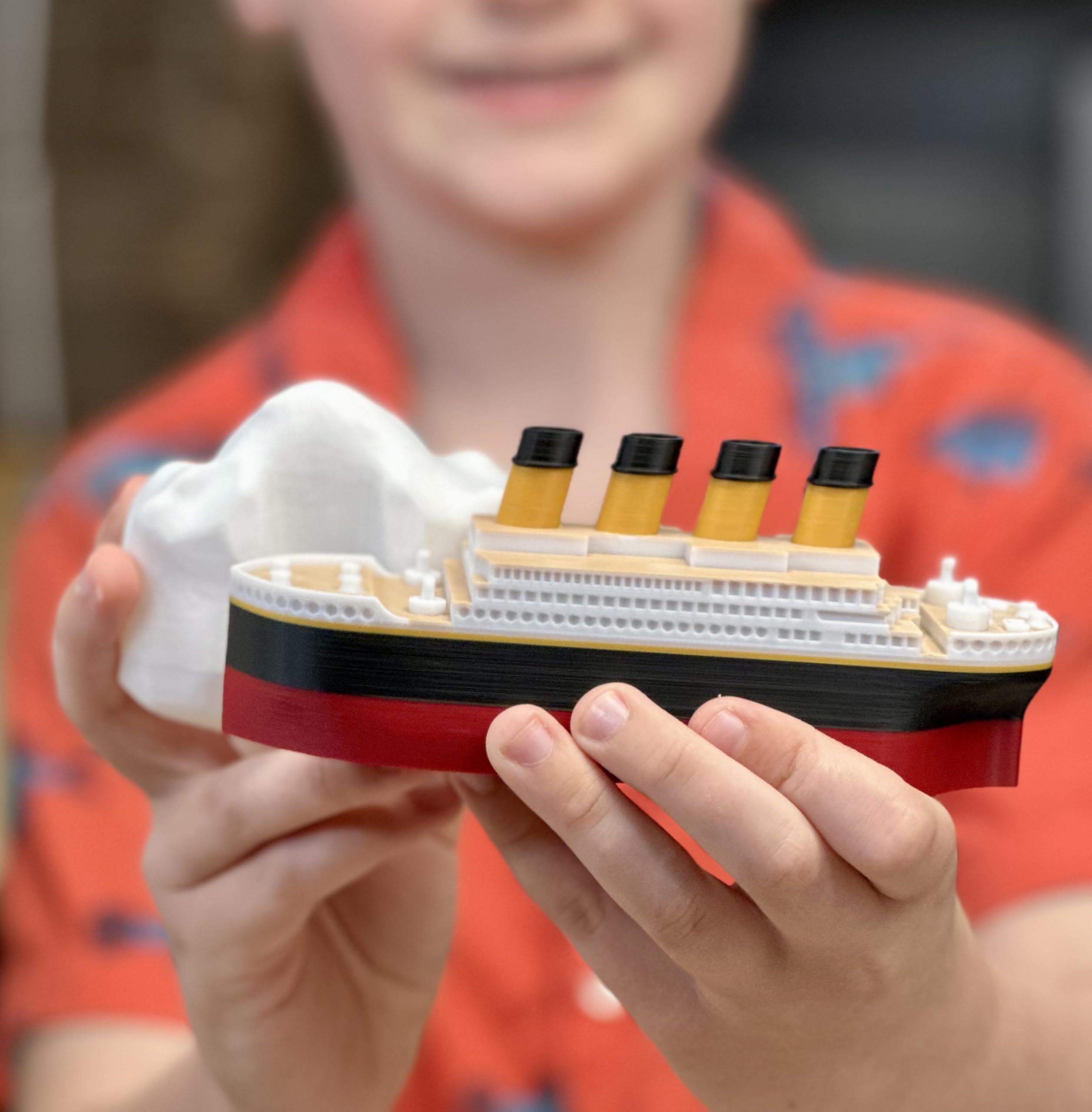 Tubtastic Titanic replica bath toy showcases precise details for display after baths