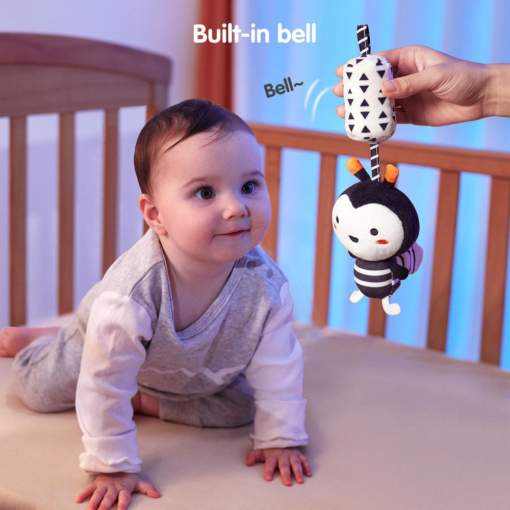 TUMAMA Kids owl rattle aids visual development and gentle tactile exploration.