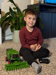 Uarzt educational farming play promotes imaginative storytelling and problem-solving during chores-themed games.