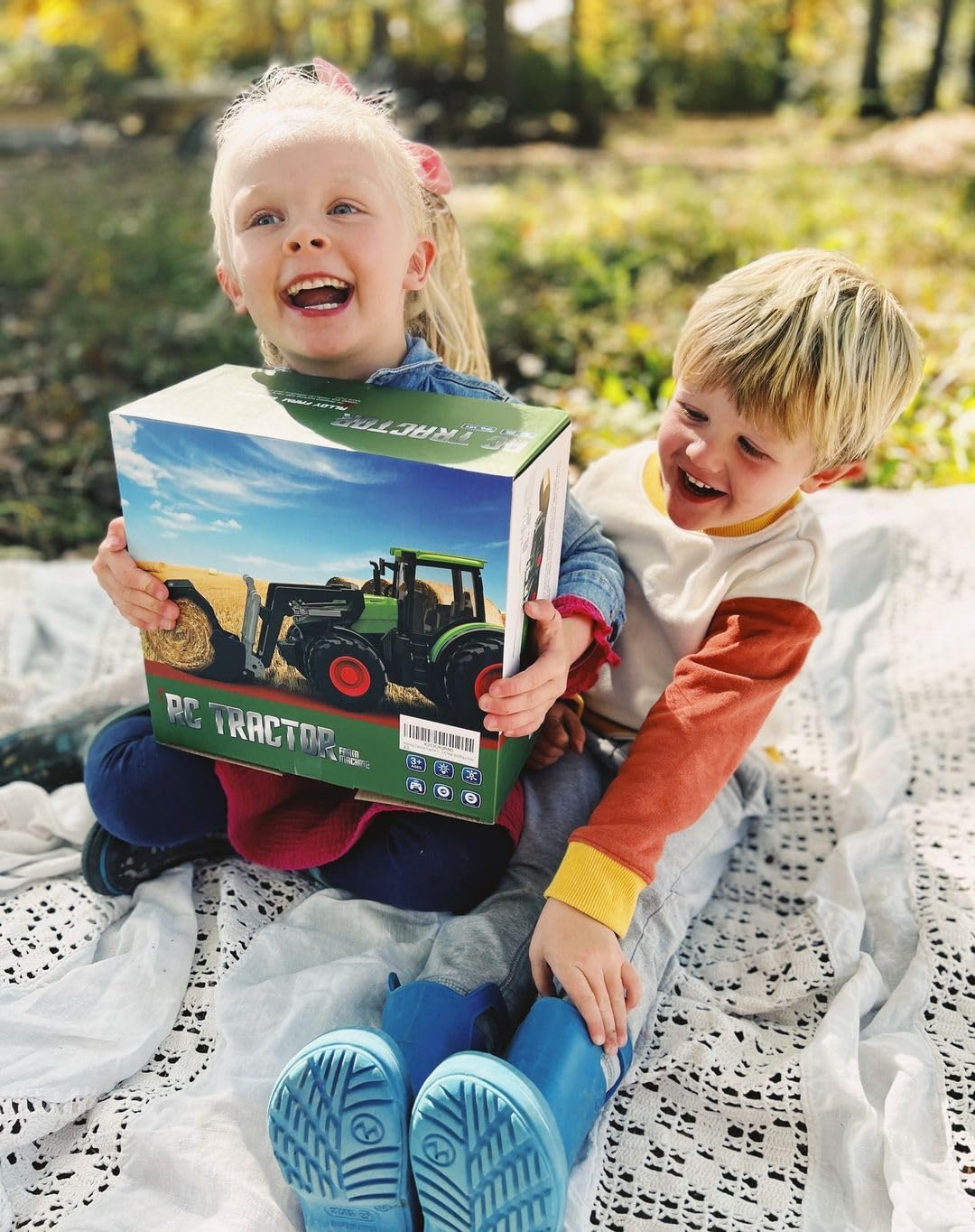 Uarzt remote control tractor cow-sheep-accessories spark storytelling during playtime