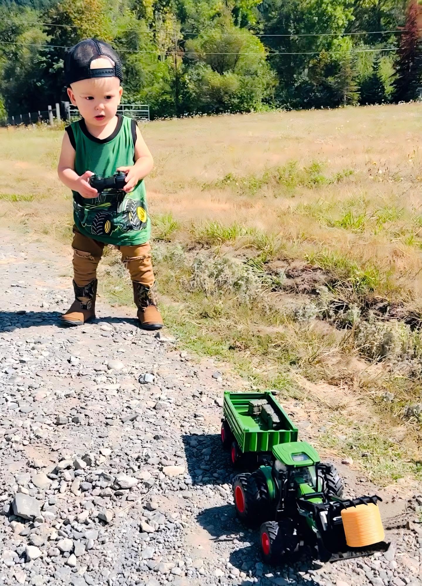 Uarzt remote control tractor working lights add authentic farm moments