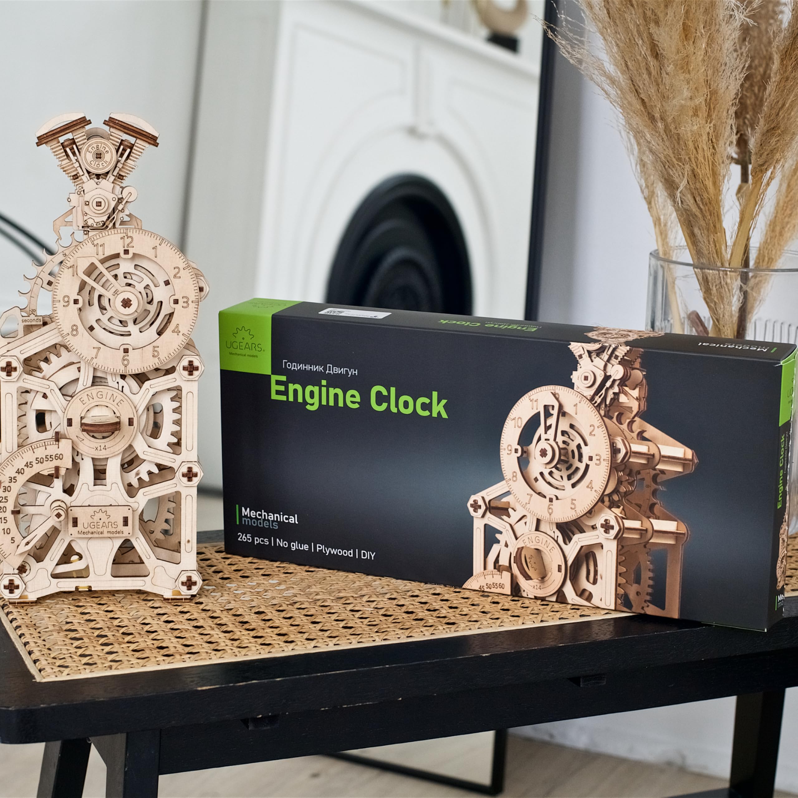 UGEARS Engine Clock wind test demonstrates five-hour runtime on full wind.