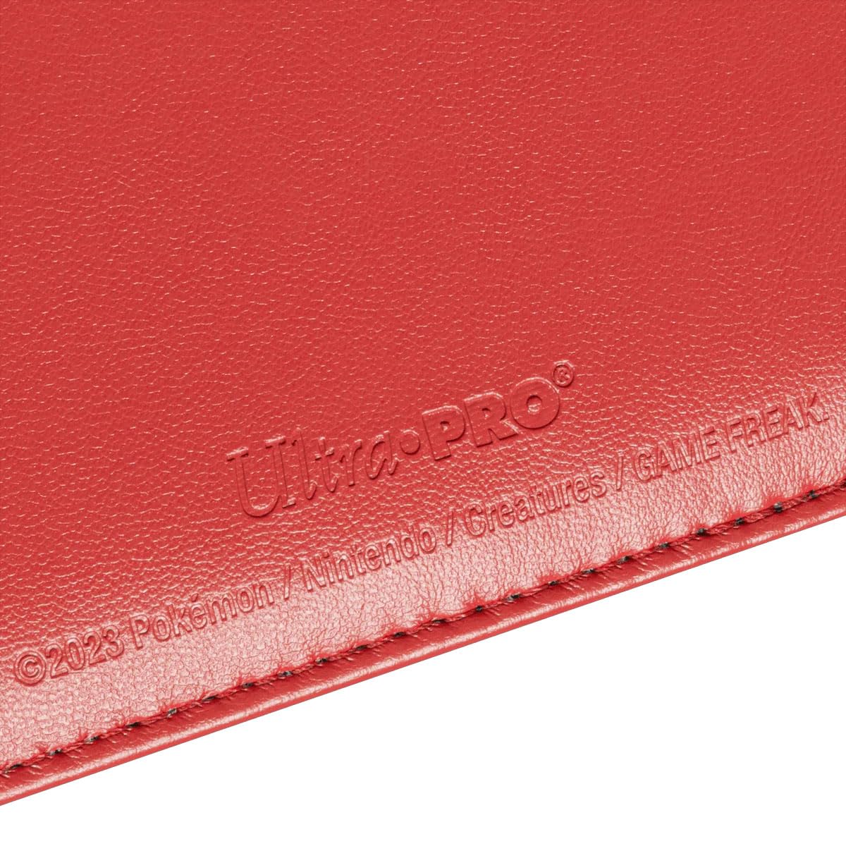 Inside pages with twenty 4-pocket spreads hold up to 160 cards.