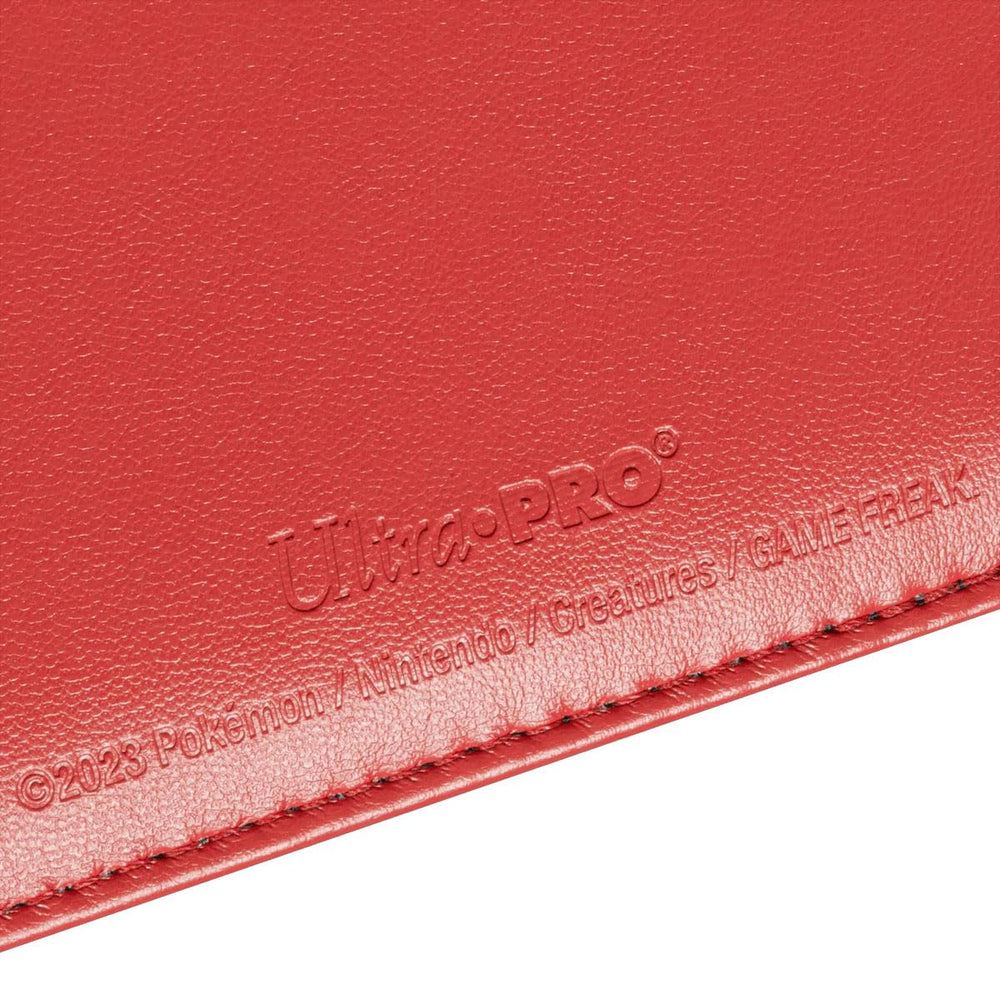 Inside pages with twenty 4-pocket spreads hold up to 160 cards.