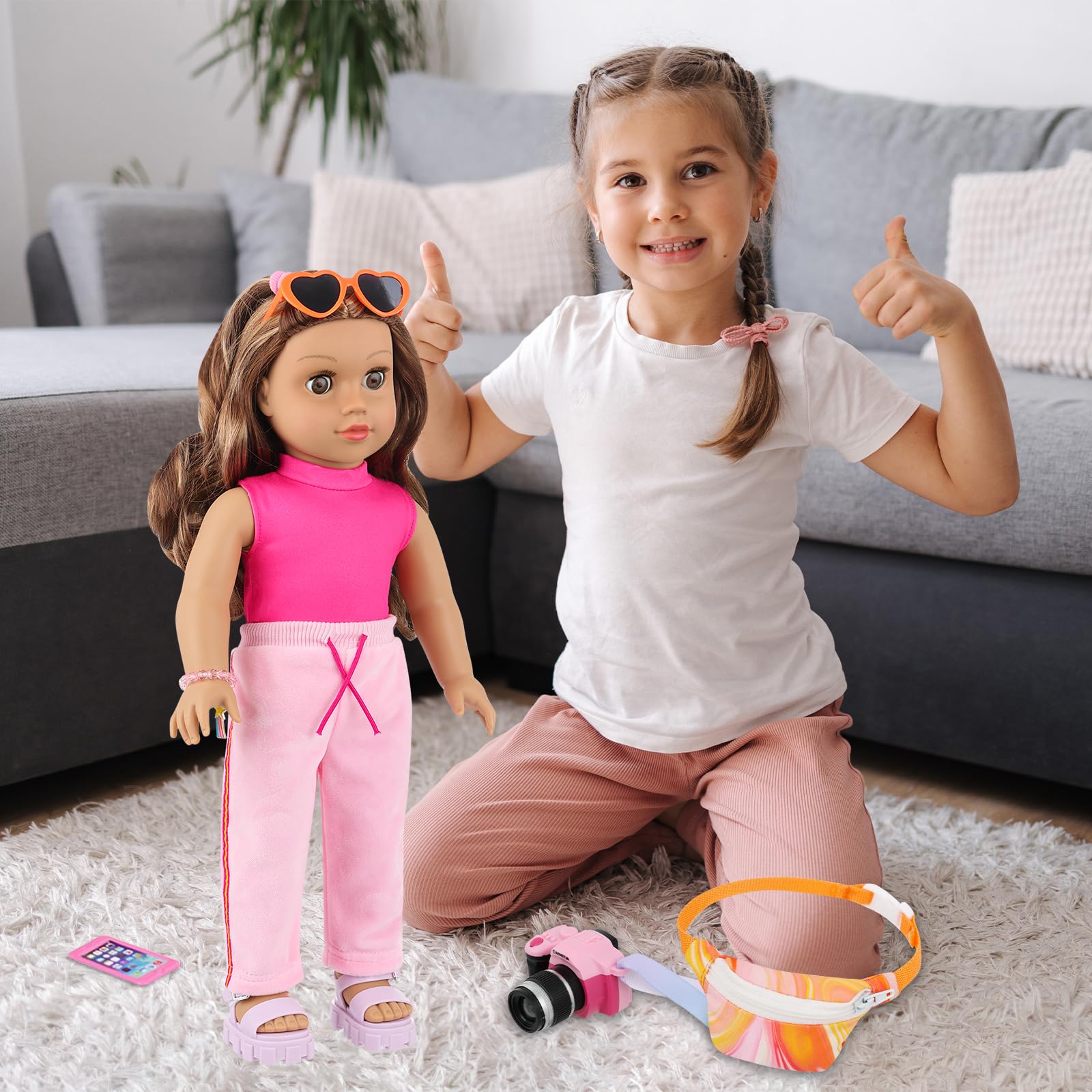 UNICORN ELEMENT 18in doll waist pack keeps essentials organized during play.