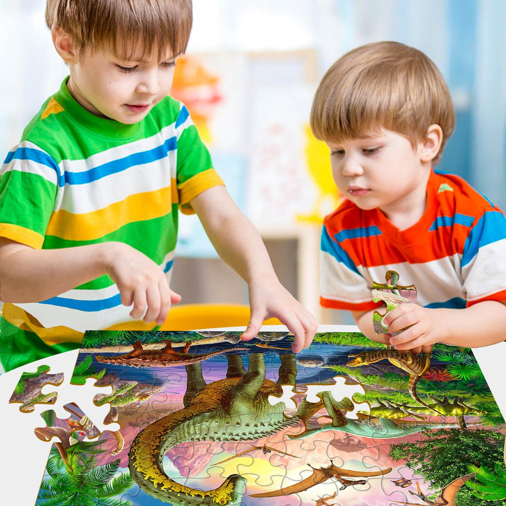 Unolidrom World of Huge Dinosaurs puzzle dino-scene 1 with detailed artwork and curiosity.