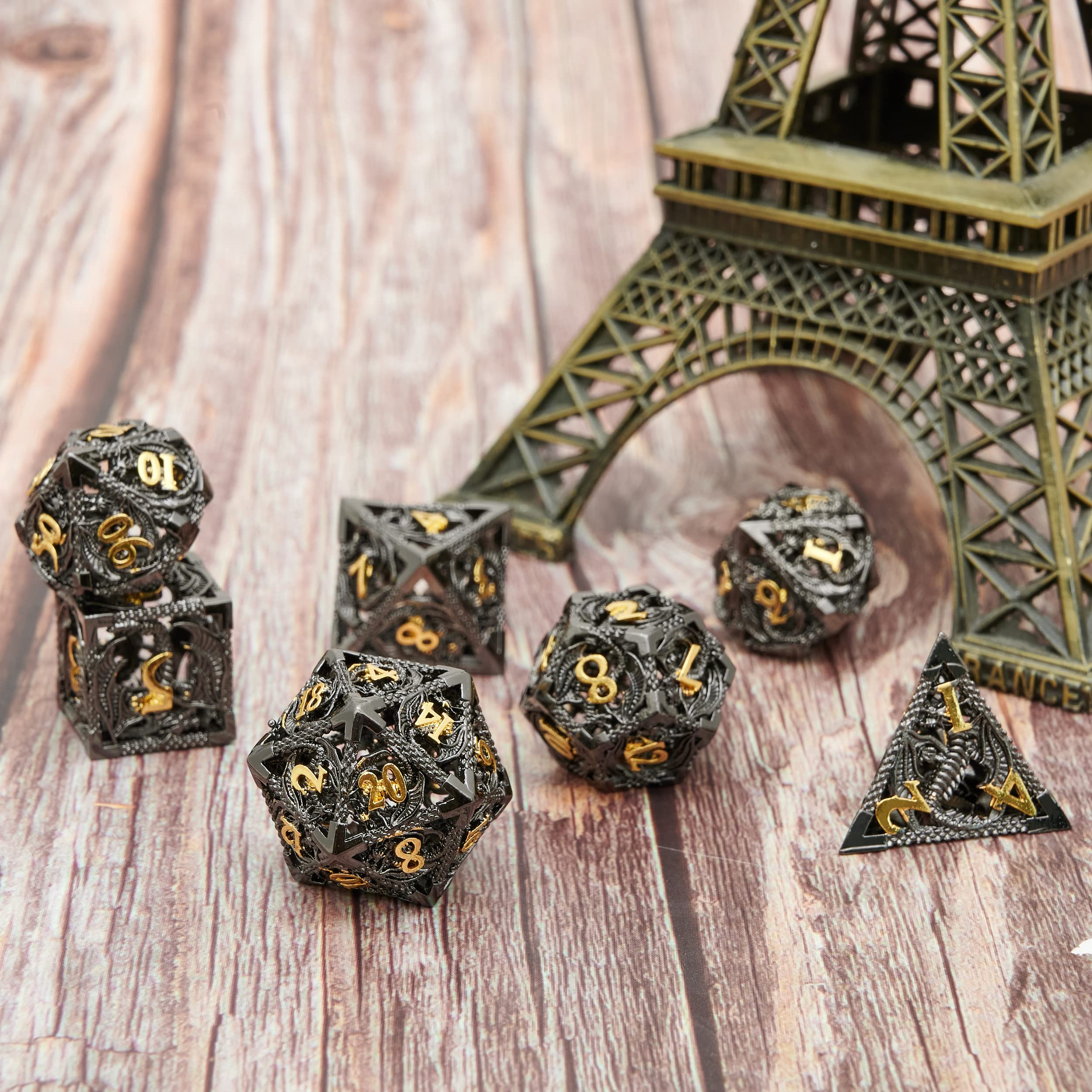 UONUOT polished-metal dice with bright color and clear numbers