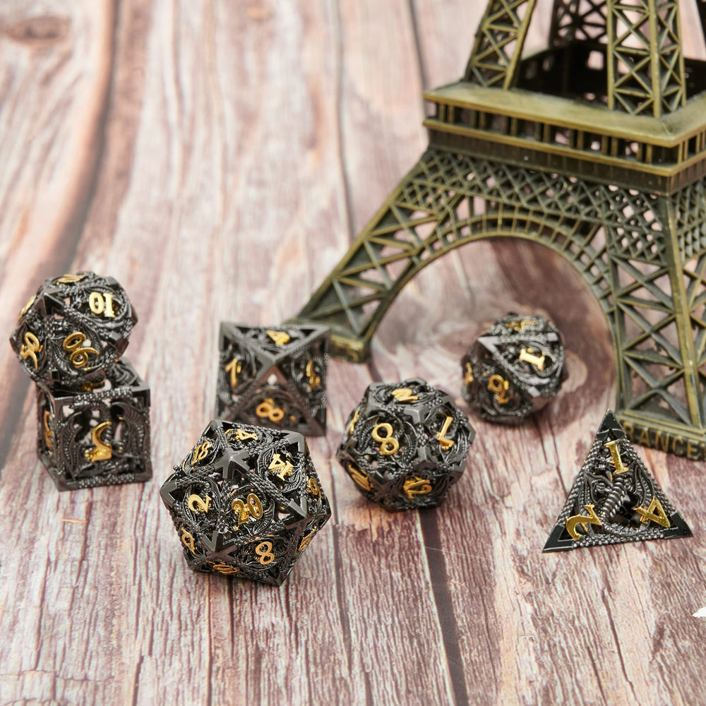 UONUOT polished-metal dice with bright color and clear numbers