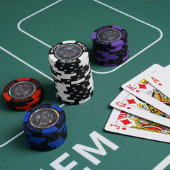 Urze poker table top 70x35 fits up to 10 players.