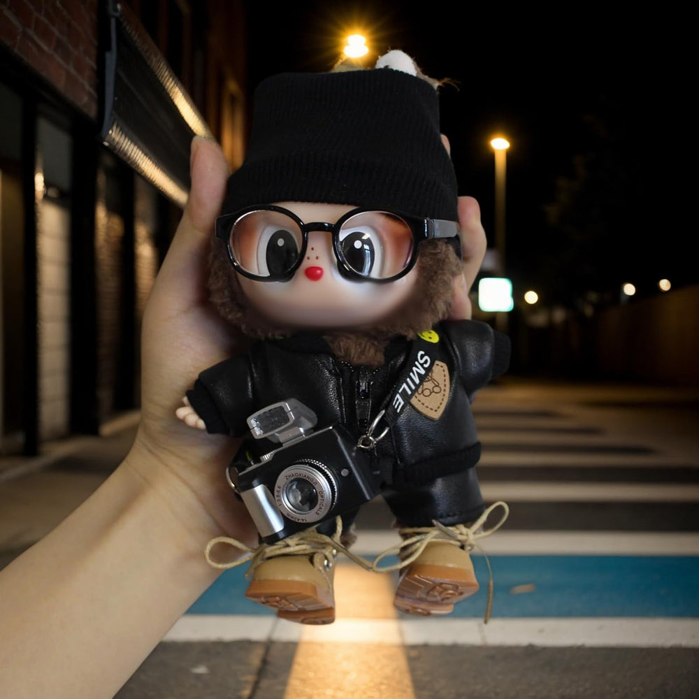 UtoMoya Labubu camera prop enhances storytelling in photos