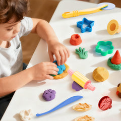 Vaike kauss bright molds shaping dough into cupcakes and noodles