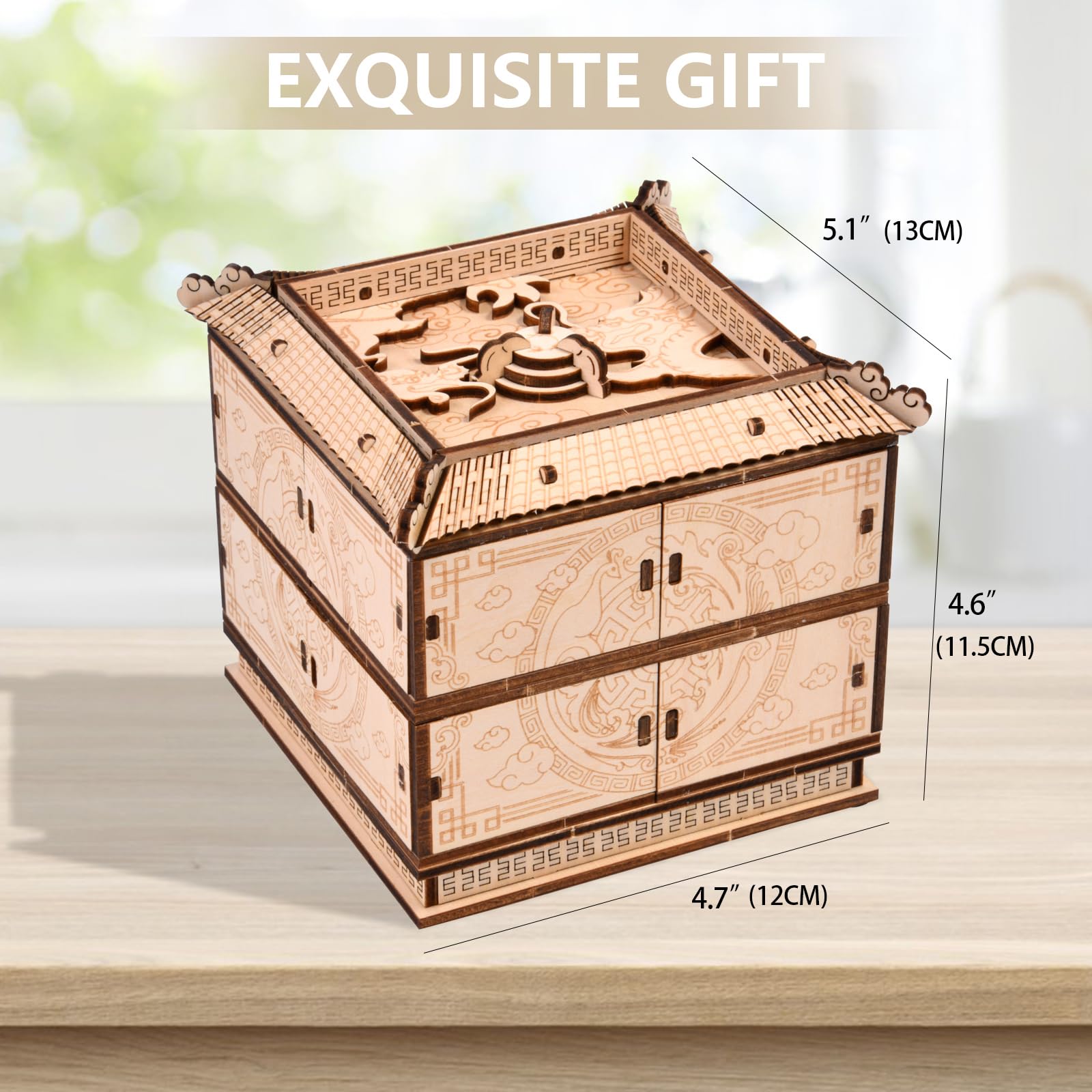 Varbertos family-friendly puzzle activity supports shared projects and hands-on learning.