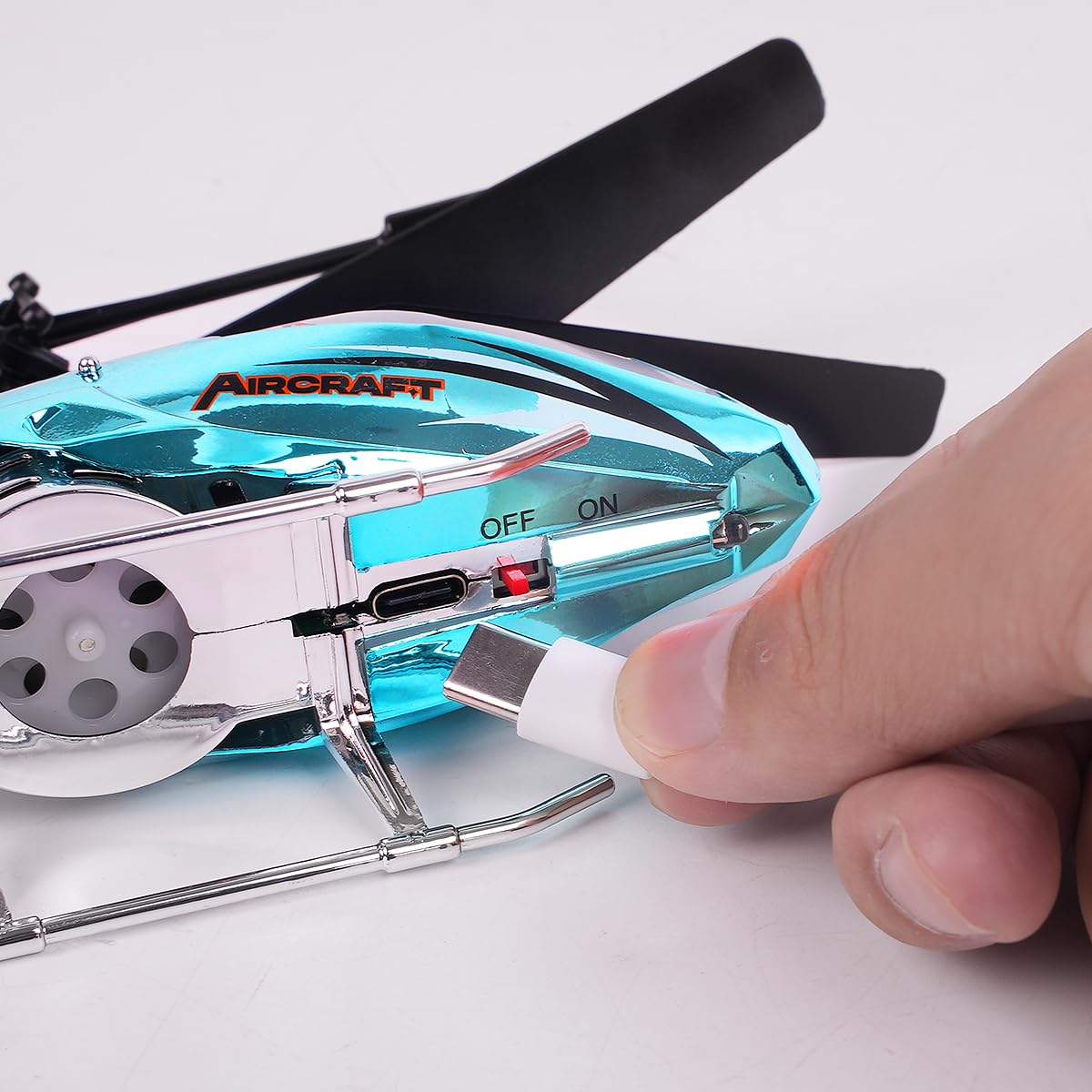 VATOS RC Helicopter makes a gift idea for boys and adults.
