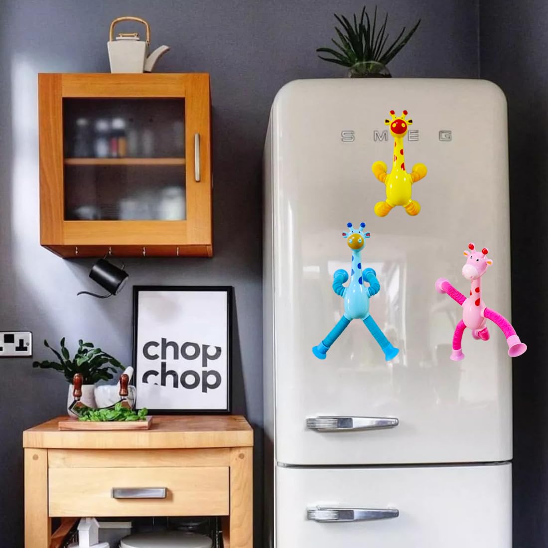 Veakeqe pink telescopic giraffe toy sparks imaginative play and grip.