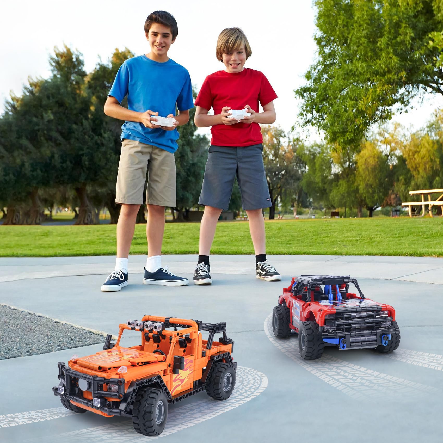 VERTOY car with functional doors, hood, and steering for realistic play scenarios