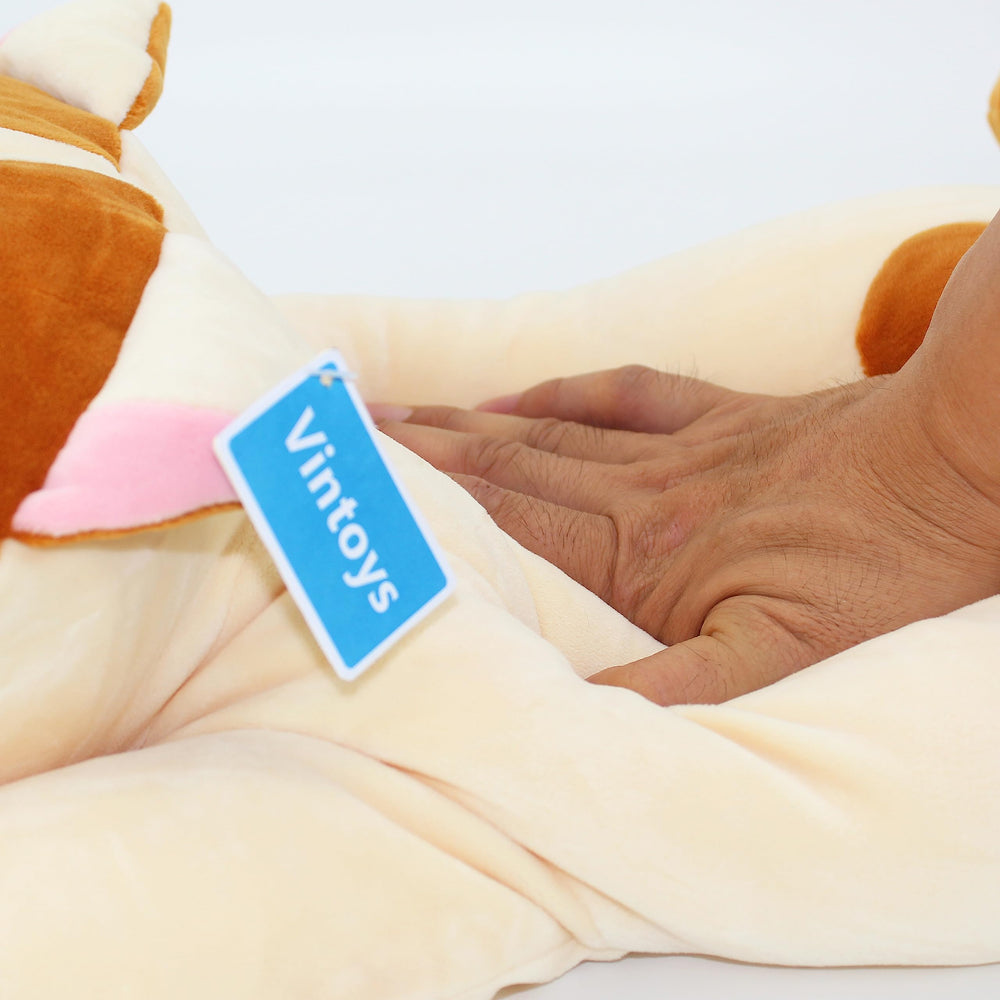Vintoys brown kitten plush ideal for hugging during playtime.