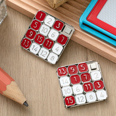 VioraWhite compact puzzle set fits bags for travel and breaks.
