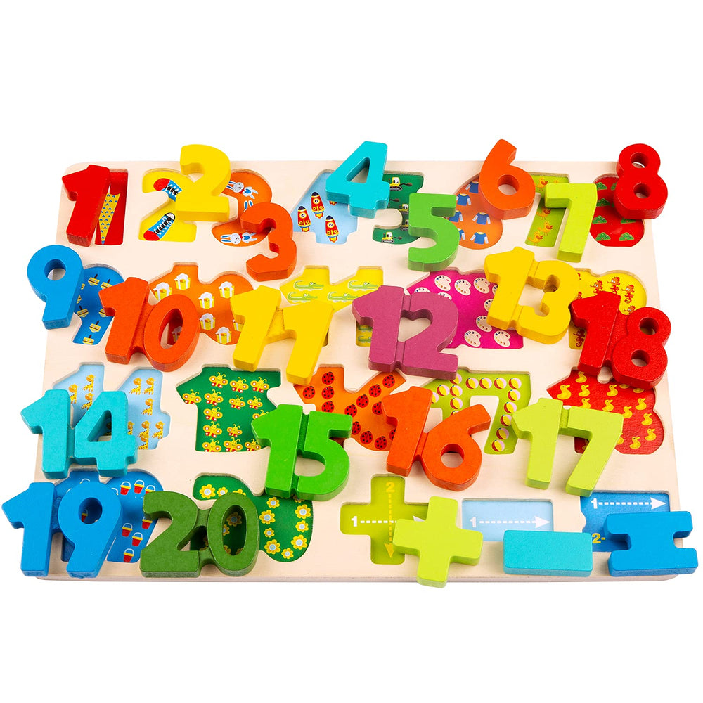 Child playing with Voamuw wooden puzzles promotes interactive learning