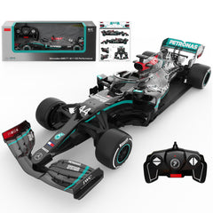 Voltz Toys Mercedes-Benz F1 W11 1:18 body detail with glossy finish for display and play