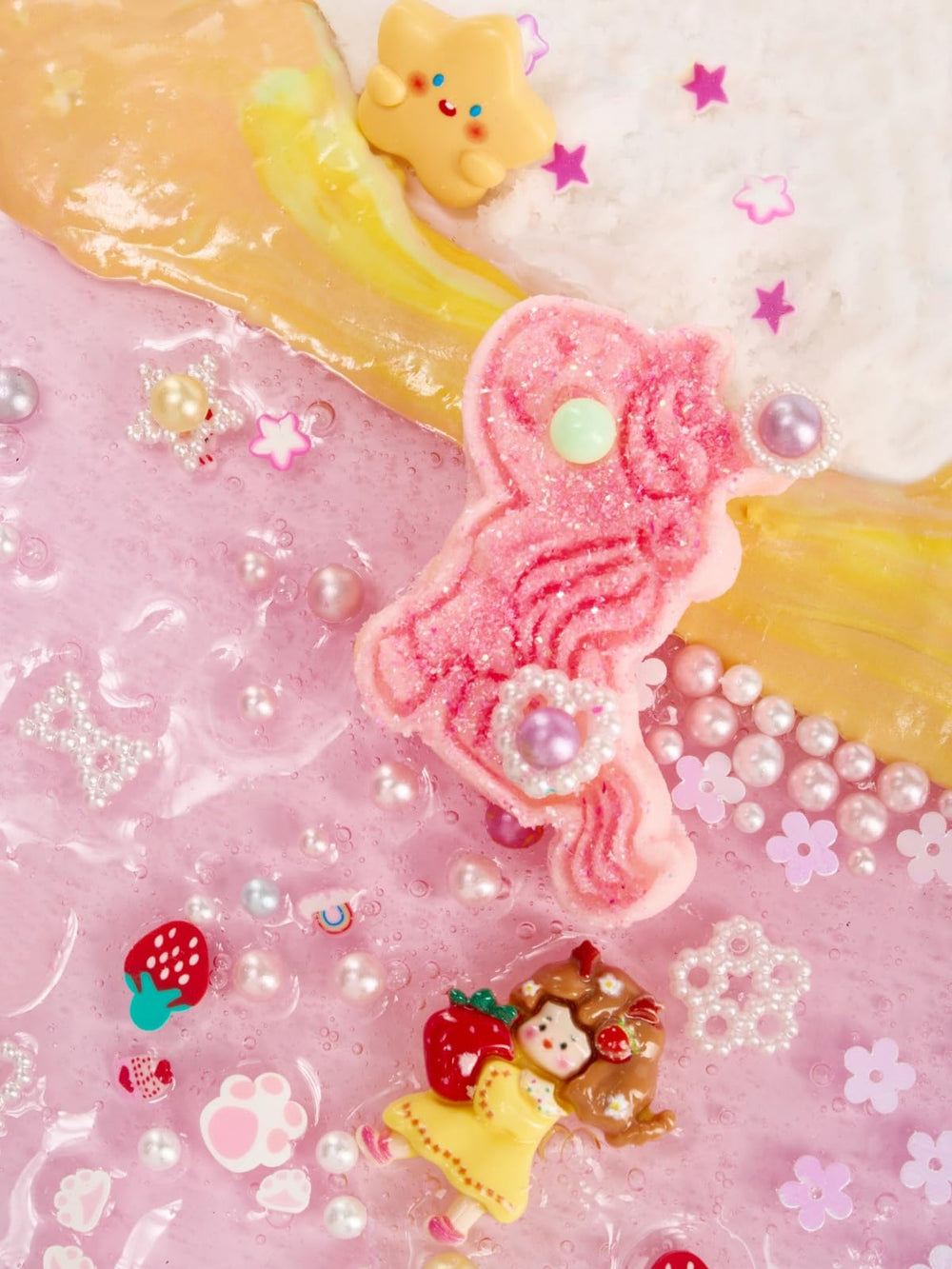 Vomkela Slime 7 clear slime showcased for calm tactile experience and creativity