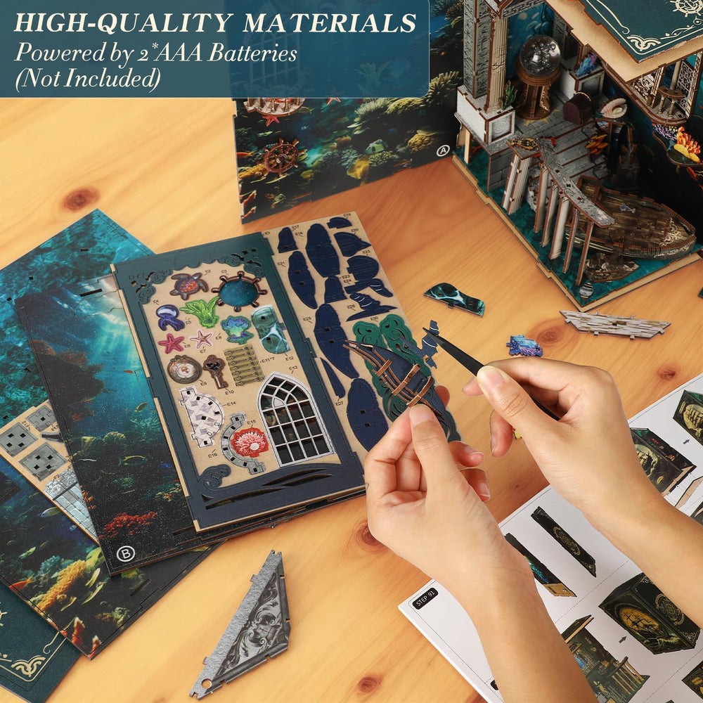 Vruelia Ocean Mystery gift box packaging evokes nautical gift-giving allure.