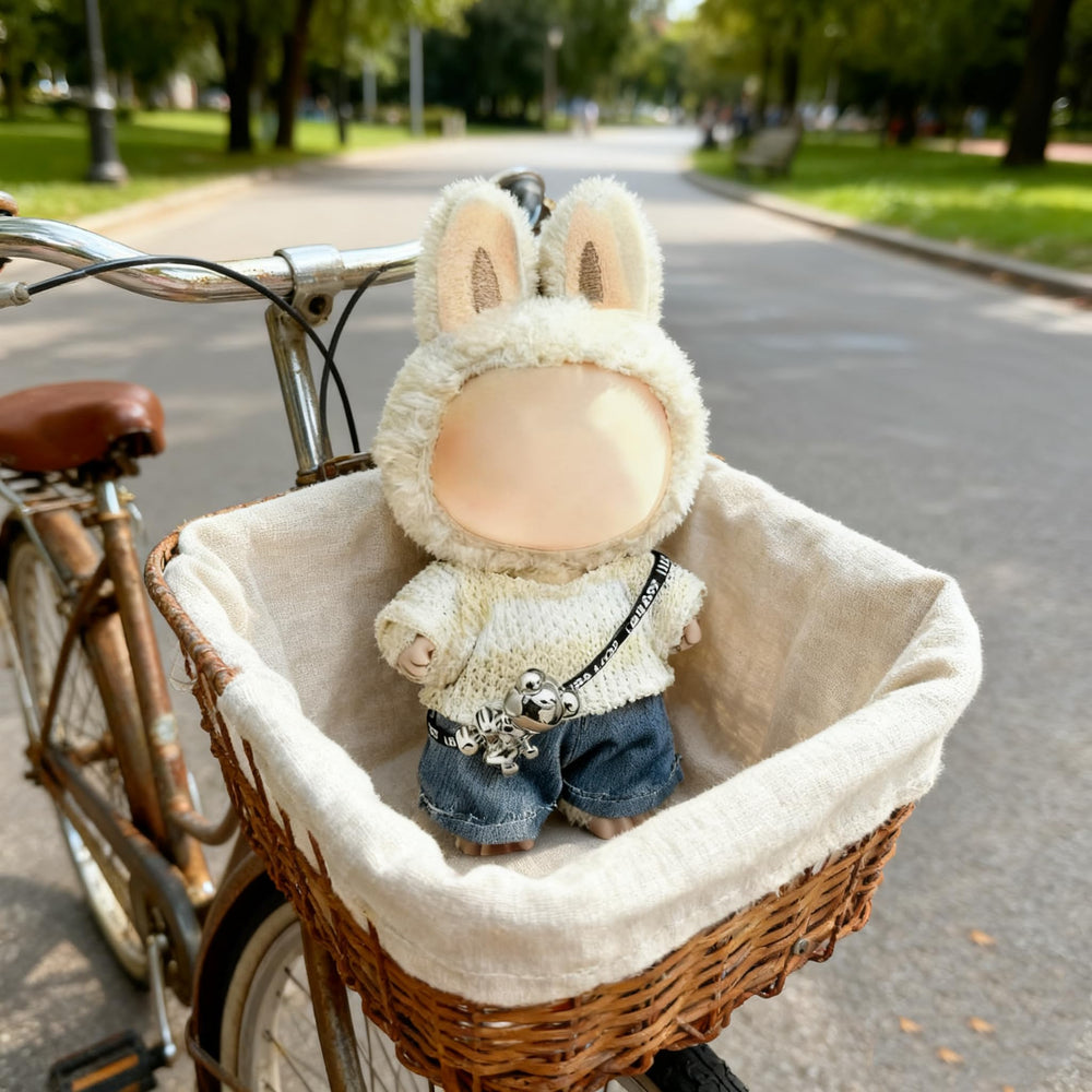 VVQUI 17cm doll clothes display shot for gifting and collection ideas