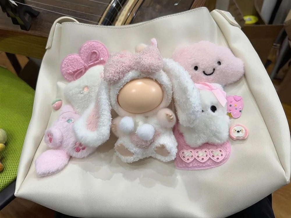 VVQUI stretchable doll clothes enable quick, damage-free dressing.