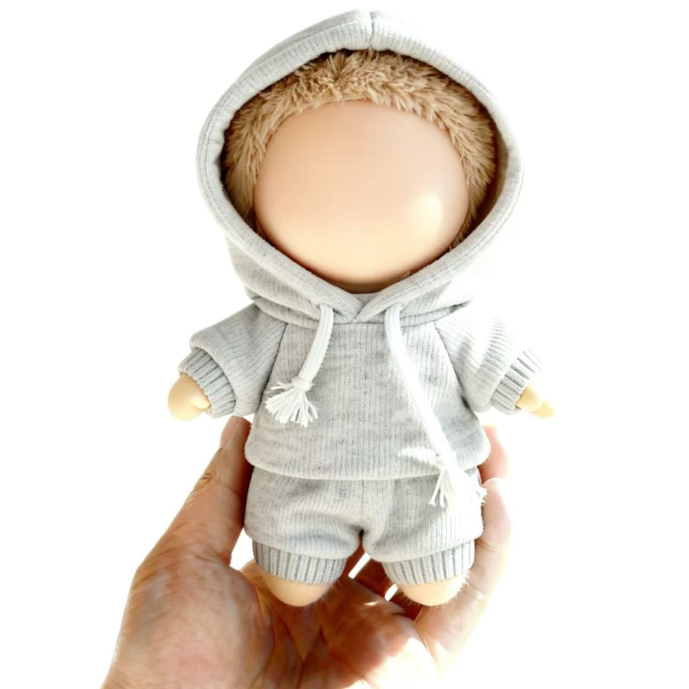 VVQUI 17cm doll hoodie set front view showing stylish fit