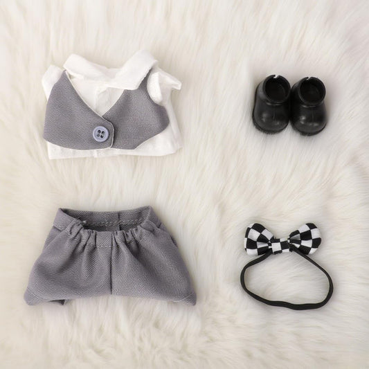 VVQUI bride vest and suit for 17cm dolls offering a refined look for special occasions.