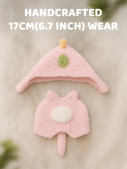 Soft bright materials keep the doll comfortable during play.