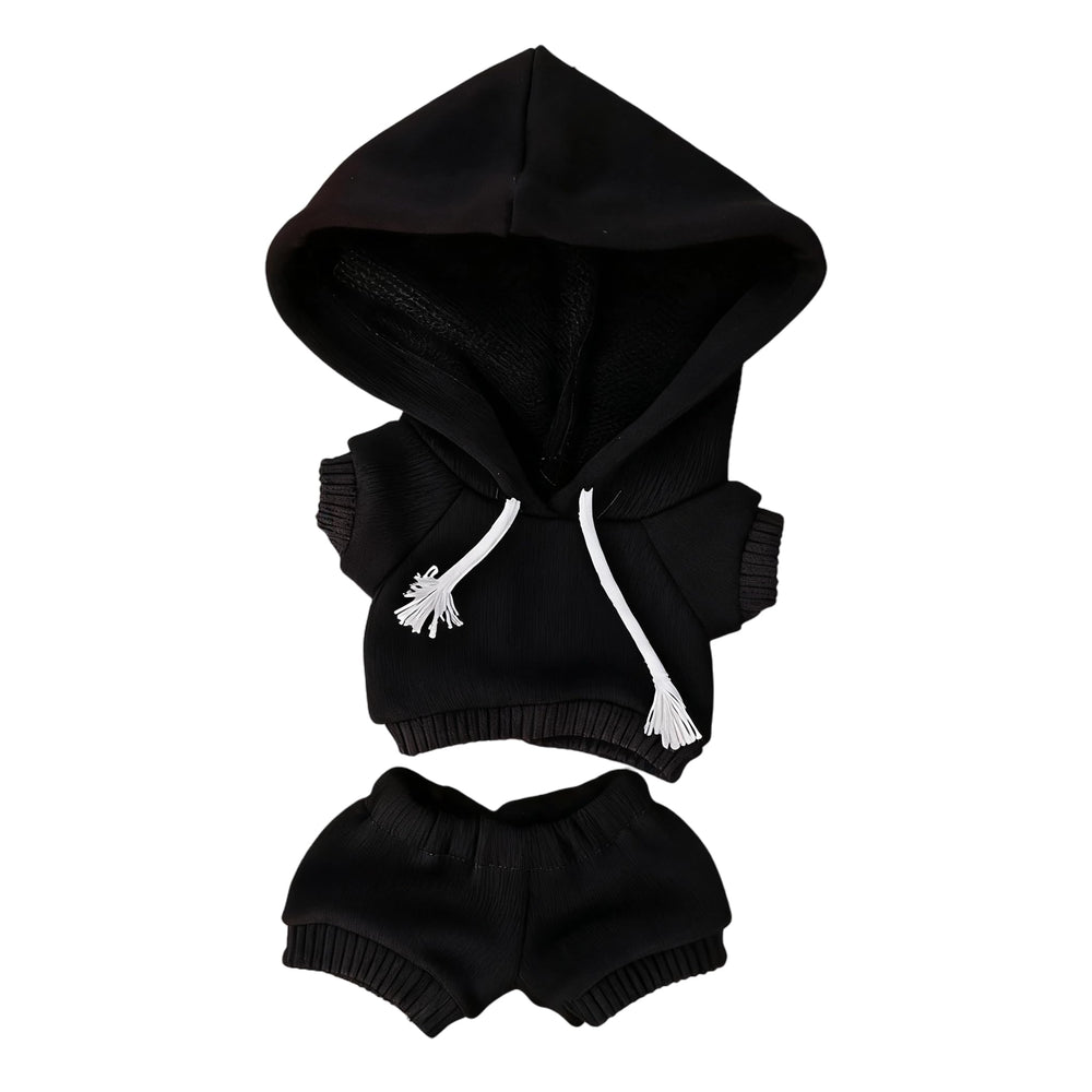 VVQUI soft-material doll clothing keeps 17cm dolls comfy during play.