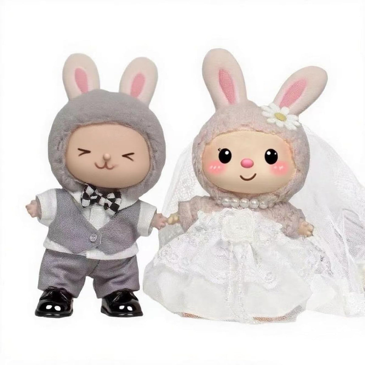 VVQUI wedding dress for 17cm dolls with lace tulle and pearl accents for stylish pretend weddings.