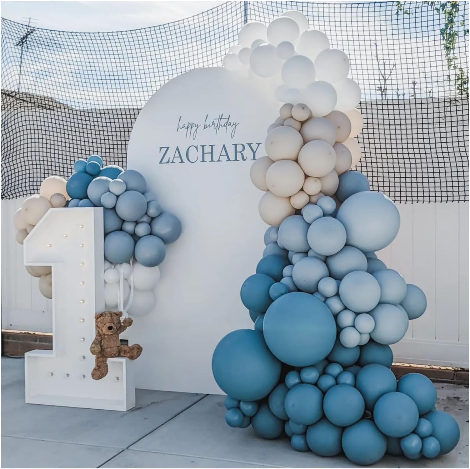 Vztipki easy-assembly guide facilitates quick balloon arches