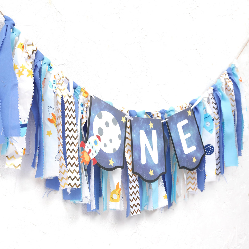 WAUAO birthday banner is sturdy and easy to hang for quick setup