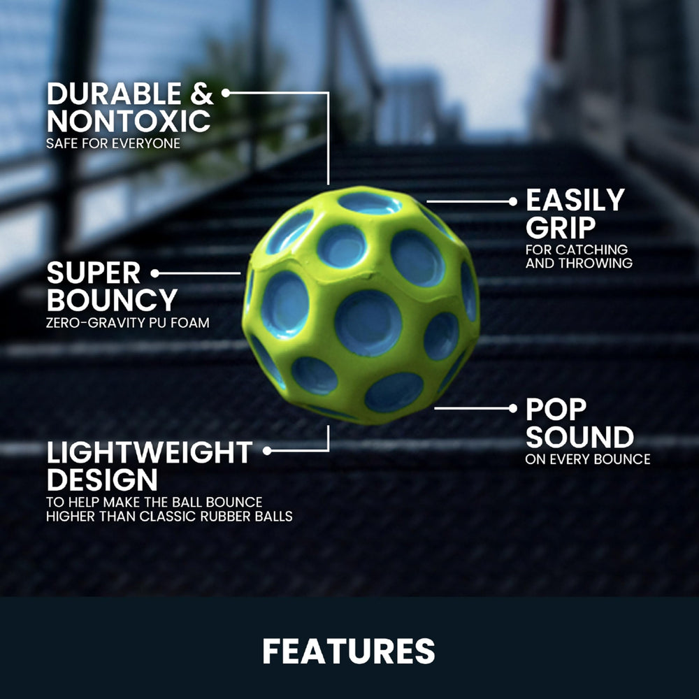 Waboba Moon Ball undersea color, ideal for indoor and outdoor use
